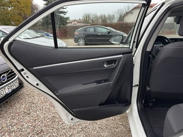 Toyota Corolla XI Sedan Facelifting 1,6 Valvematic 132KM 2017 Toyota Corolla 1.6 benzyna/Biała perła/Kamera, zdjęcie 18
