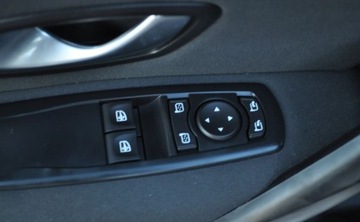 Renault Megane III Coupe 1.6 16v 110KM 2009 Renault Megane 1.6 Benzyna 110 km 6-biegowy Klimatyzacja 1.6 Benzyna 110KM, zdjęcie 22