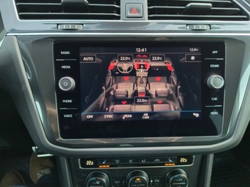 Volkswagen Tiguan II SUV 2.0 TDI 150KM 2019 Volkswagen Tiguan SalonPL serwis ASO 2.0TDI 150KM bezwypadkowy pakiety IQ., zdjęcie 34