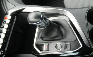 Peugeot 5008 II Crossover Facelifting 1.2 PureTech 130KM 2023 Peugeot 5008 1.2 Benzyna 131KM, zdjęcie 18