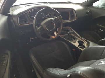 Dodge Challenger III 2019 Dodge Challenger RT Scat Pack 2019 6.4L 6.4 Benzyna 485KM, zdjęcie 8