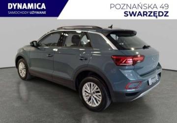 Volkswagen T-Roc I SUV Facelifting 1.5 TSI ACT 150KM 2023 Volkswagen T-Roc Life 1.5TSI 150KM DSG 2023r., Salon PL, I wlasciciel, VAT, zdjęcie 4