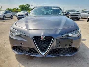 Alfa Romeo Giulia II Sedan Facelifting 2.0 Turbo 280KM 2020 Alfa Romeo Giulia 2020 2.0l 2.0 Benzyna 280KM, zdjęcie 5