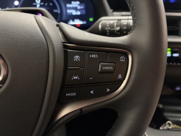 Lexus UX Crossover Facelifting 2.0 300h 199KM 2025 Lexus UX 300h Prestige Lexus UX 300h Prestige, 2.0, zdjęcie 13