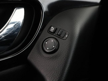 Nissan Qashqai II Crossover 1.6 dCi 130KM 2015 Nissan Qashqai Navi Panorama Czujniki parkowania, zdjęcie 33