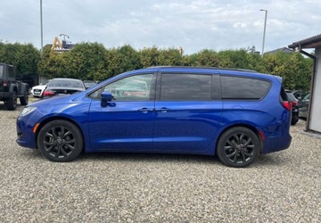 Chrysler Pacifica II 3.6 V6 291KM 2019 Chrysler Pacifica Gwarancja 3.6 Benzyna 291KM, zdjęcie 1