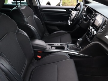 Renault Megane IV Grandtour Facelifting 1.3 TCe 140KM 2021 Renault Megane 1.3 TCe, Salon Polska, zdjęcie 8