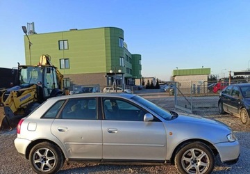 Audi A3 8L Hatchback 1.8 20V 125KM 2000 Audi A3 Sportback Audi A3 Sportback 1.8 Benzyna 125KM, zdjęcie 4