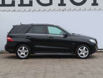 Mercedes Klasa M W166 Off-roader 350 BlueTEC 4MATIC 258KM 2011 Mercedes ML ML 350 BlueTEC, Salon Polska, zdjęcie 5