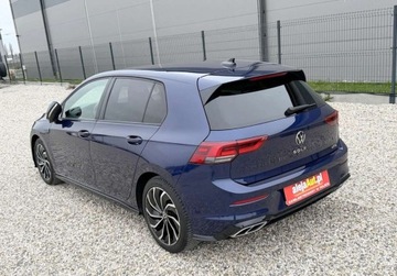 Volkswagen Golf VIII Variant 1.5 eTSI 130KM 2021 Volkswagen Golf 1.5 TSI R-Line 130 KM 2021r Warszawa 1.5 Benzyna, zdjęcie 4