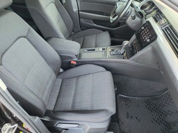 Volkswagen Passat B8 Variant Facelifting 2.0 TDI SCR 200KM 2022 Volkswagen Passat serwis ASO 2.0TDI 200KM bezwypadkowy pakiety AppConnect, zdjęcie 11