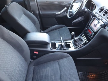 Ford Galaxy III Van Facelifting 2.0 Duratorq TDCi DPF 140KM 2011 Ford Galaxy 2.0 TDCi, 7 miejsc, Klima, zdjęcie 8