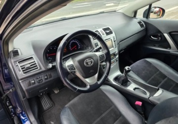 Toyota Avensis III Wagon Facelifting 2.0 D-4D 124KM 2013 Toyota Avensis 2.0Dieselserwisprosto z Niemiec 2.0 Diesel 124KM, zdjęcie 8