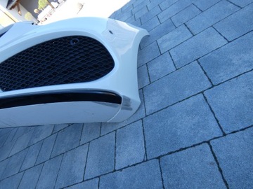 Grill zderzak kratki MERCEDES C-klasa W205 prz lif