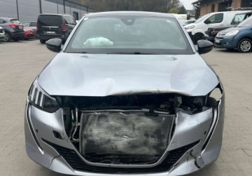 Peugeot 208 II e-208 Elektryczny 136KM 2022 Peugeot 208 Elektryczny 136KM, zdjęcie 8