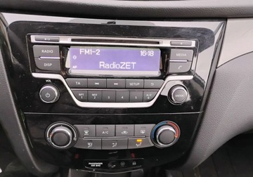 Nissan Qashqai II Crossover 1.2 DIG-T 115KM 2015 Nissan Qashqai 2015r, Salonowy, 1.2 Benzyna. Uszkodzony. Poobijany. Jezdzi., zdjęcie 13