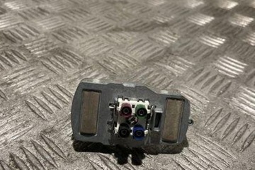 ANTÉNA MERCEDES-BENZ GLE (W166) A2129053202 3.5L DIESEL 190KW 2015