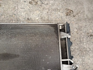 1350A071 CHLADIČ VENTILÁTOR KOMPLETNÍ PAS PŘEDNÍ MITSUBISHI COLT Z30 1.3