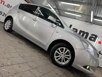 Toyota Verso Minivan 1.8 Valvematic 147KM 2010 Toyota Verso duze rodzinne 7osobowe przestronne auto w benzynie i automac, zdjęcie 15