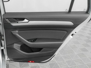 Volkswagen Passat B8 Variant Facelifting 2.0 TDI SCR 150KM 2022 Volkswagen Passat GD5C877#2.0 TDI Business DSG, zdjęcie 26