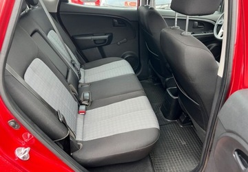 Kia Venga Mikrovan 1.6 DOHC CVVT 125KM 2015 Kia Venga 1.6Benz.125KM 6Bieg.LEDY Klima Parktr.aux USB 2xOpon Faktura Gwa, zdjęcie 9