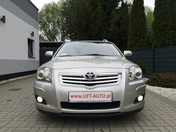 Toyota Avensis II Kombi 2.0 D-4D 126KM 2007 Toyota Avensis 2.0 D-4D 126KM # Klimatr #, zdjęcie 1