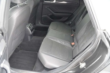 Volkswagen Arteon Fastback Facelifting 2.0 TDI SCR 150KM 2021 Volkswagen Arteon Shooting Brake LiftR LineFull LedAmbienteWirtualPanorama, zdjęcie 8