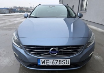 Volvo V60 I Kombi Facelifting 2.0 D4 DRIVE-E 190KM 2018 Volvo V60 salon PL FV VAT 23 bezwypadkowy roczna gwarancja hak, zdjęcie 3