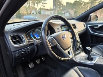 Volvo S60 II Sedan Facelifting 2.0 D2 DRIVE-E 120KM 2015 Volvo S60 Volvo S60 2.0 R-Desing Skory Harman Kardon Super Stan 2.0, zdjęcie 28