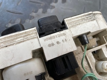COLT PANEL VENTILACE MITSUBISHI OE MR201365