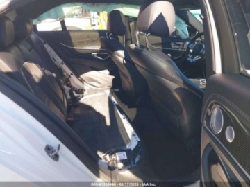 Mercedes Klasa E W213 2019 Mercedes-Benz Klasa E 63 amg s, 2019r., 4x4, 4.0L 4.0 Benzyna 603KM, zdjęcie 9