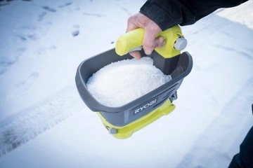 АККУМУЛЯТОРНАЯ СЕЯЛКА-РАСПРЕДЕЛИТЕЛЬ RYOBI 2М 4 ЛИТРА С ЗАБОРОМ OSS1800 SOLO