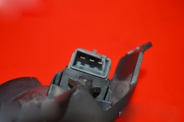 РУЧКА ВНУТРЕННЯЯ ПЕРЕДНЯЯ ПРАВАЯ CHRYSLER PT CRUISER 00-10