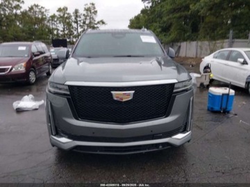 Cadillac Escalade III 2021 Cadillac Escalade Premium Luxury Platinum 2021 6.2l 6.2 Benzyna 420KM, zdjęcie 7