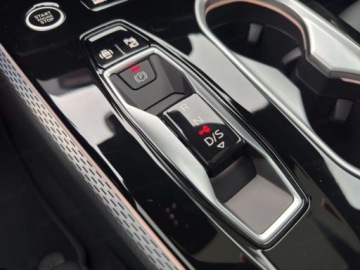 Audi A6 C8 Allroad 2.0 40 TDI 204KM 2025 AUDI A6 TDI quattro S line Avant Combi (204 KM) 2025, zdjęcie 10