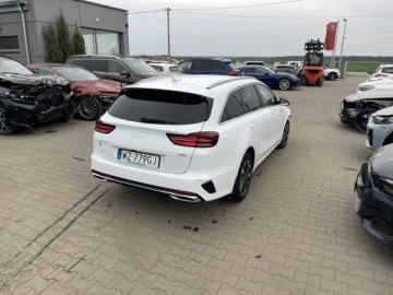 Kia Ceed III Kombi Facelifting 1.6 GDI PHEV 141KM 2023 Kia Cee'd PL Hybryda Plug IN Automat Kamera