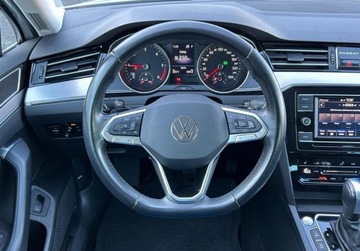 Volkswagen Passat B8 Variant Facelifting 2.0 TDI SCR 150KM 2022 Volkswagen Passat Elegance Pakiety, FV 23, ACC, Kamera, Podgrzewane 4 fot, zdjęcie 5