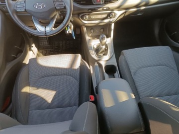 Hyundai i30 III Hatchback Facelifting 1.0 T-GDI 120KM 2023 HYUNDAI I30 1.0 T-GDI 120KM przebieg 39 tyś km LAKIER PERŁA METALIK r. 2023, zdjęcie 17