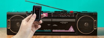 UCHWYT NA SMARTFON DO SZYBY TRASMITER FM DO AUTA