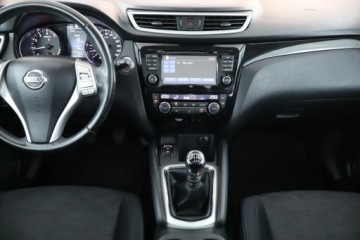 Nissan Qashqai II Crossover 1.6 DIG-T 163KM 2017 Nissan Qashqai 1.6 DIG-T, Salon Polska, zdjęcie 11