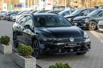 Volkswagen Golf VIII R Facelifting 2.0 TSI 333KM 2026 Volkswagen Golf Variant R 2.0 TSI 4Motion 333 KM, zdjęcie 3