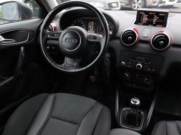 Audi 2010 Audi A1 1.4 TFSI, Salon Polska, Skóra, Xenon, zdjęcie 6