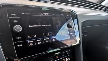 Volkswagen Passat B8 Variant Facelifting 2.0 TDI SCR 200KM 2022 Volkswagen Passat Variant Rline 200KM 4x4 Elegance, zdjęcie 18