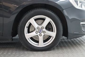 Volvo V60 I Kombi Facelifting 2.0 D4 DRIVE-E 181KM 2014 Volvo V60 D4 2.0, 178 KM, Navi, Klima, zdjęcie 14