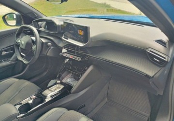 Peugeot 2008 II e-SUV Facelifting Elektryczny 54kWh 156KM 2023 Peugeot 2008 e-2008 54kWh GT SalonPL 156KM Najmocnieszy FV23 Kredyt 0 Leas, zdjęcie 16