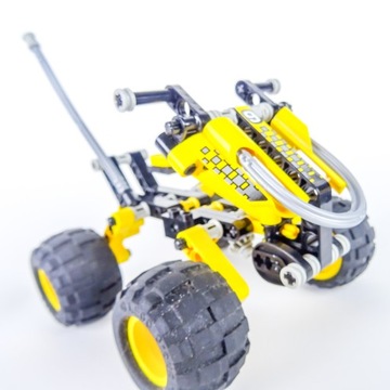 LEGO TECHNIC 8240 / Мотоцикл для трюков Slammer
