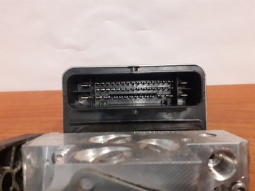 #11129 ČERPADLO ABS C 200 205.042 135 2017 MERCEDES-BENZ (W205)
