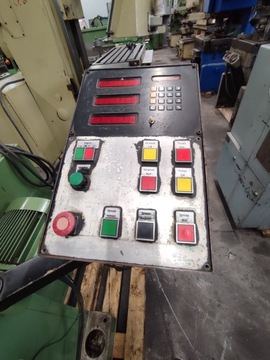 УНИВЕРСАЛЬНЫЙ ФРЕЗЕРНЫЙ СТАНОК МЕТБА-МБ1