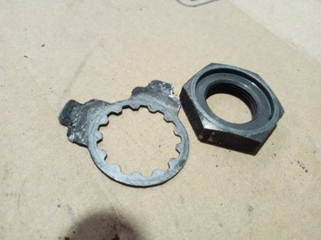 ГАЙКА ВЫХОДНОЙ ЗВЕЗДОЧКИ ДВИГАТЕЛЯ YAMAHA FJ 1200