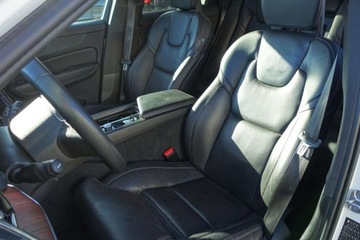 Volvo XC60 II 2023 Volvo XC 60 Bezwypadek Salon PL Ultimate Dark B5 AWD Kamera ACC FV23, zdjęcie 11